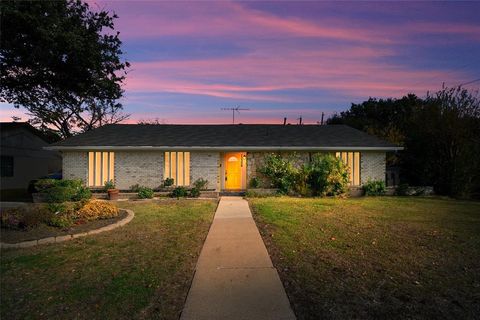 A home in Farmers Branch