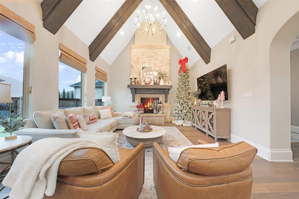 4105 Parkview Boulevard