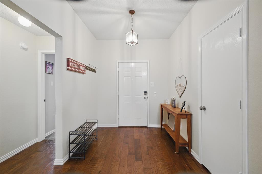 2324 Collier Drive