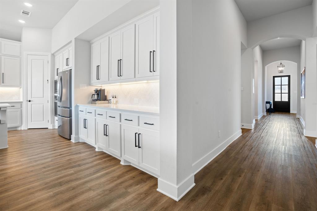 3401 Mescalbean Drive