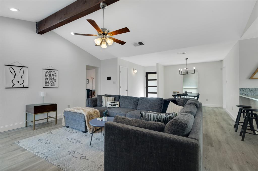 1319 Brazos Boulevard