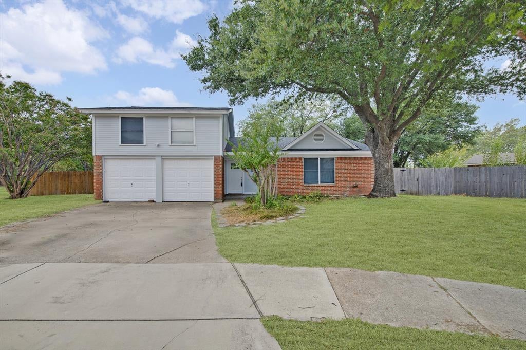 6401 Greenfield Court