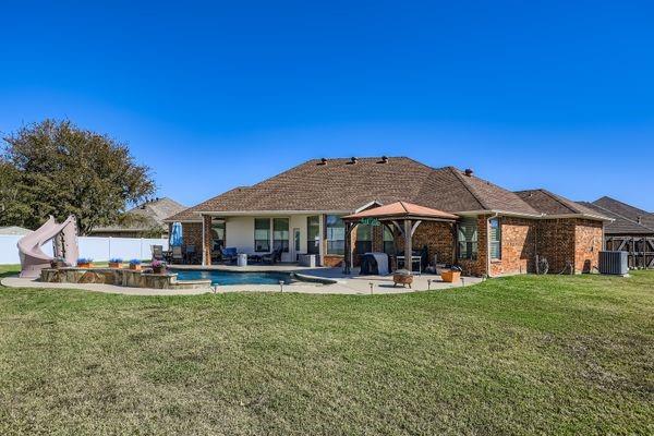 Highland Meadow - Residential