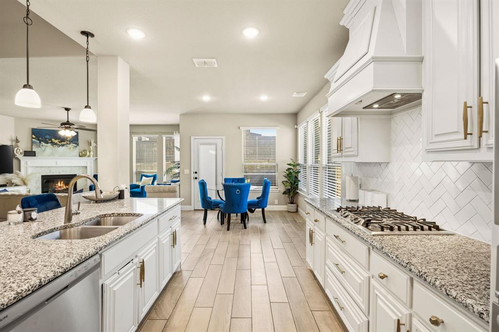 9204 Amistad Lane