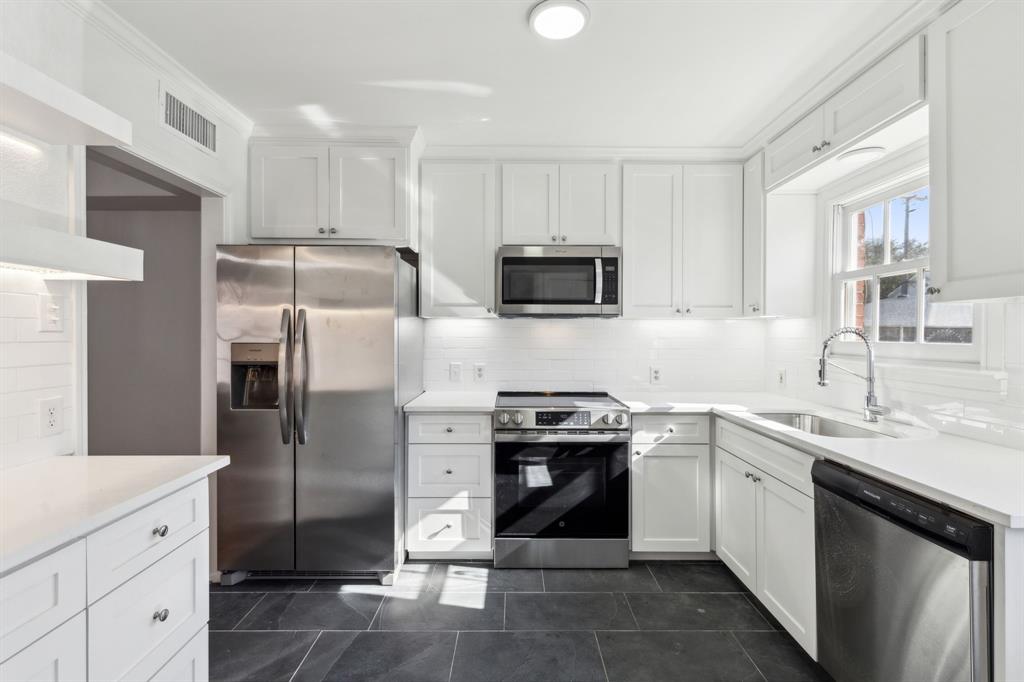 3109 Mockingbird Lane 3109 & 3111