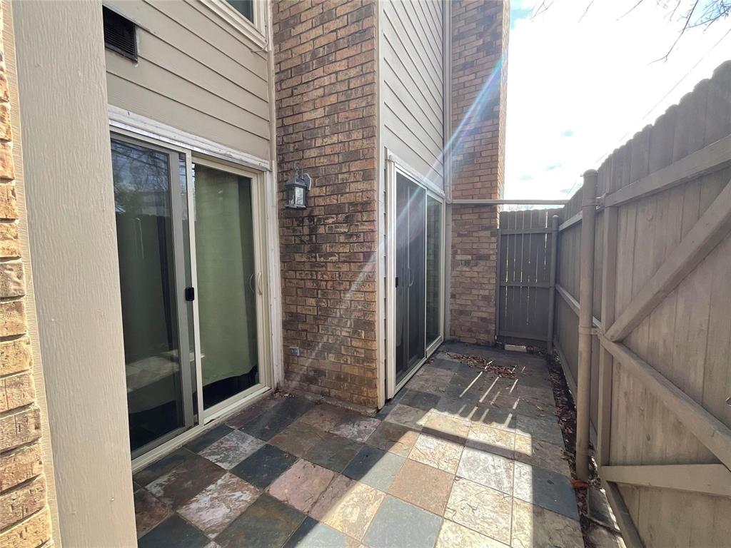 Wellington Place I Condos - Residential Lease