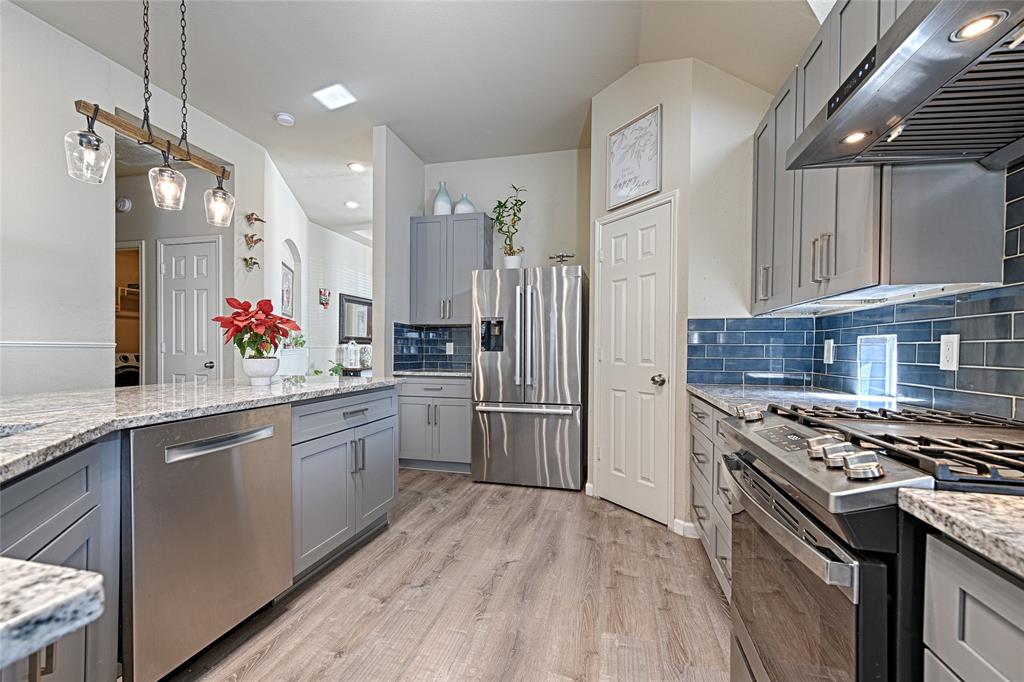 Fountainview Ph One - Residential