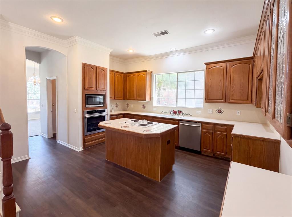 7645 Hove Court