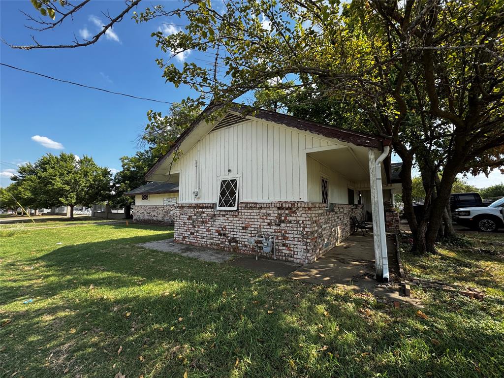 921 Web Street