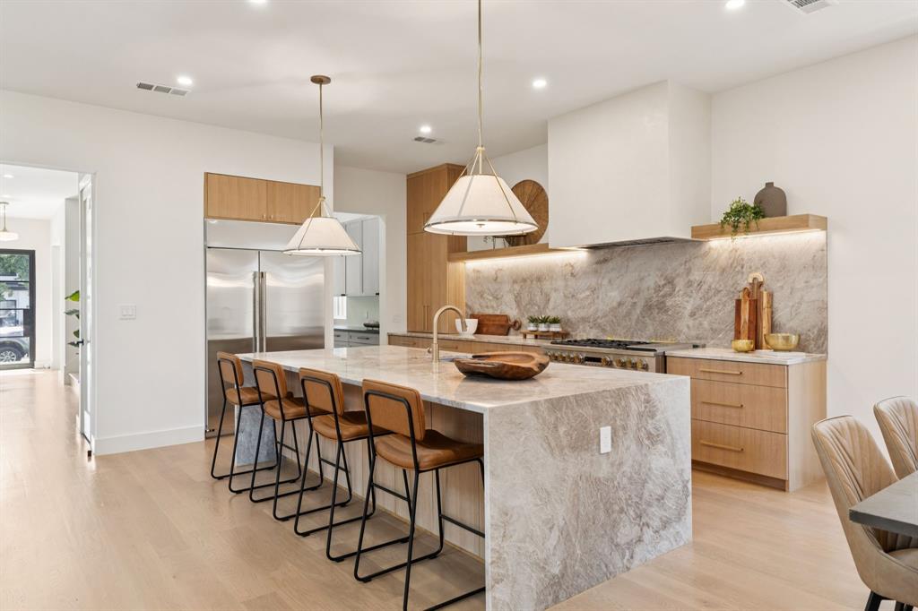 Ross Ave Annex - Residential