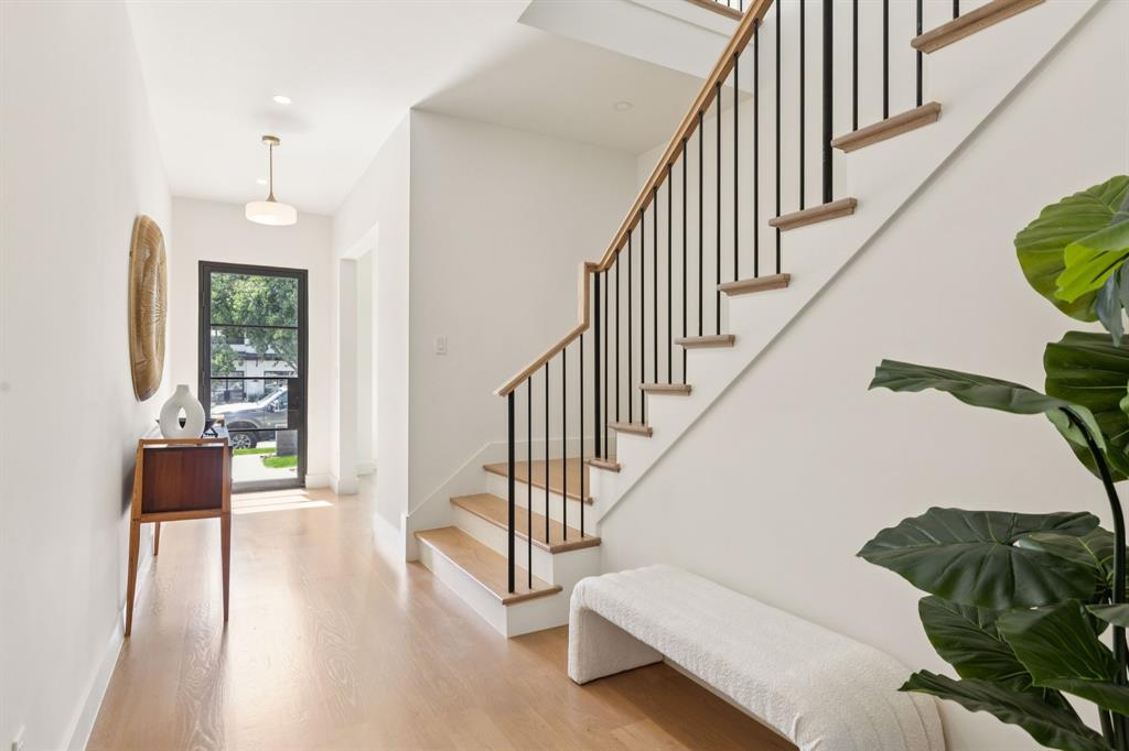 Ross Ave Annex - Residential