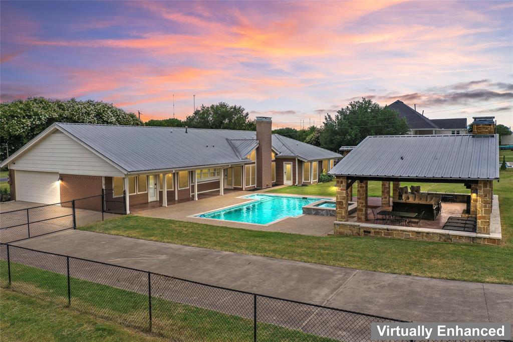 2910 Eagles Nest Court