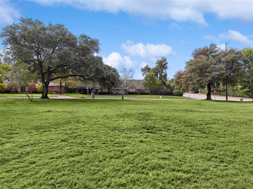 6911 Cliffbrook Drive