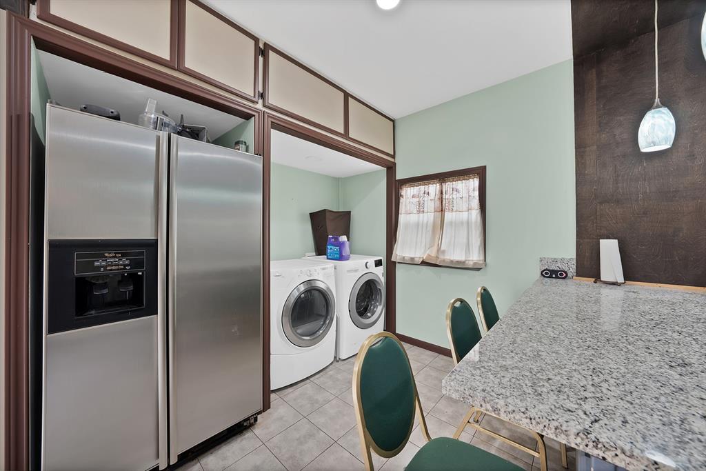 A-173 J CRUMP 25 acres - Residential