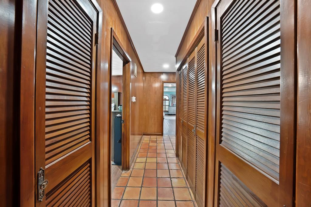 A-173 J CRUMP 25 acres - Residential