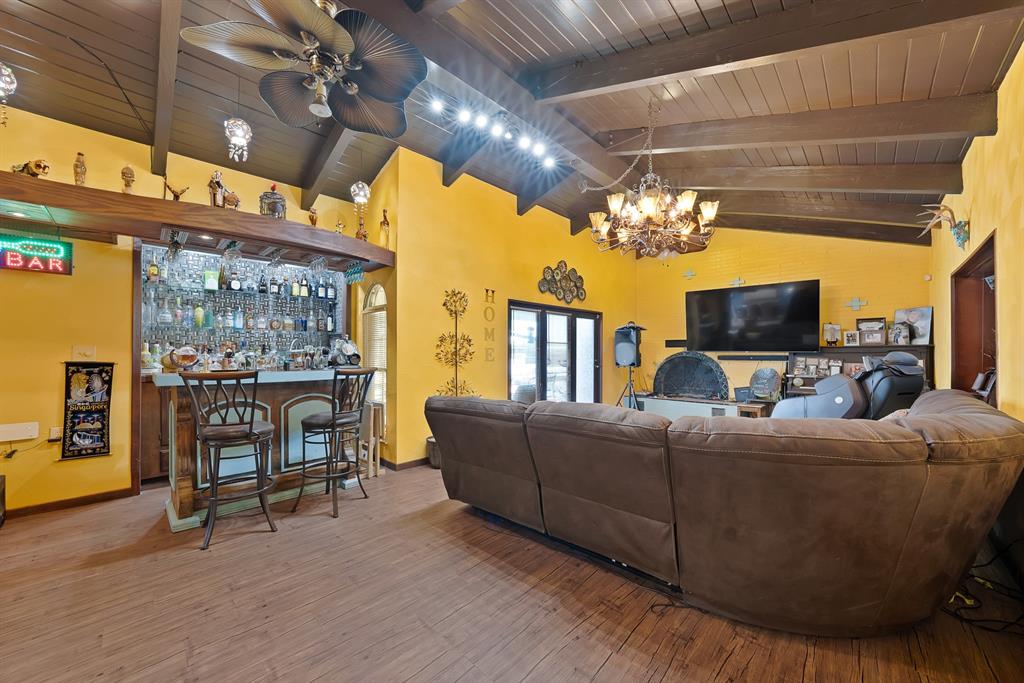 A-173 J CRUMP 25 acres - Residential