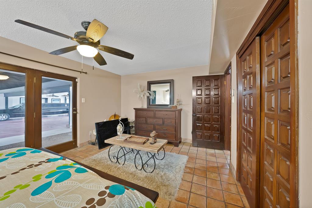 A-173 J CRUMP 25 acres - Residential