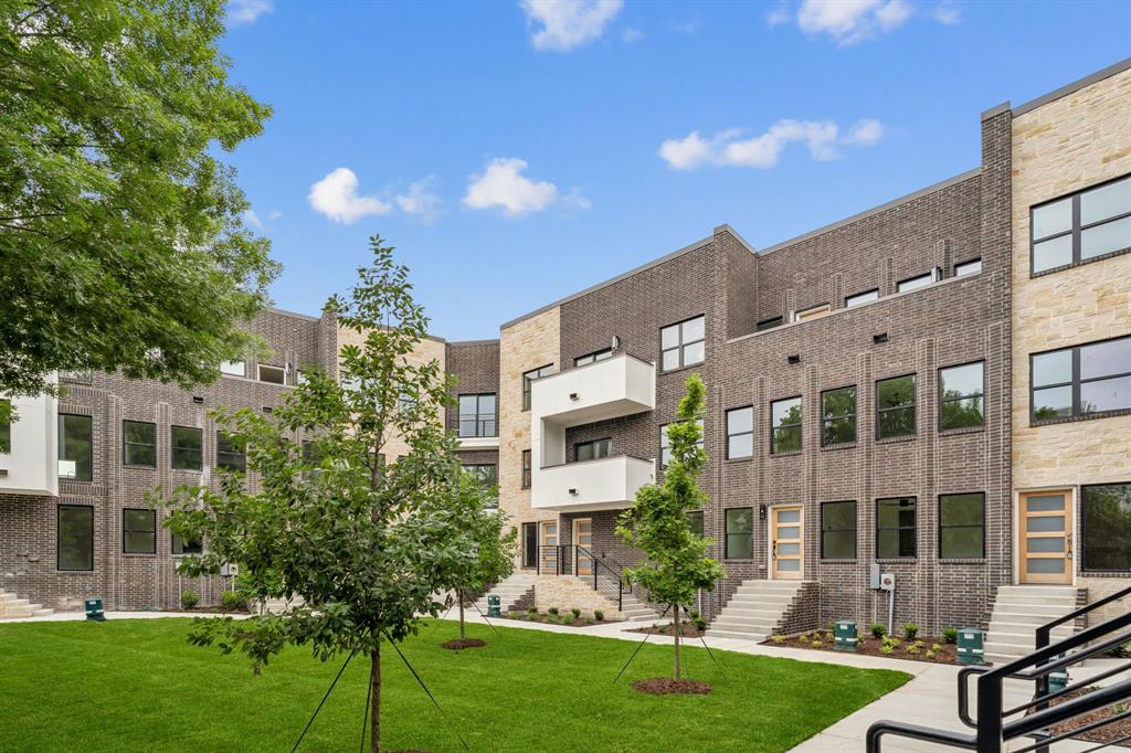 304 Golden Bell Lane