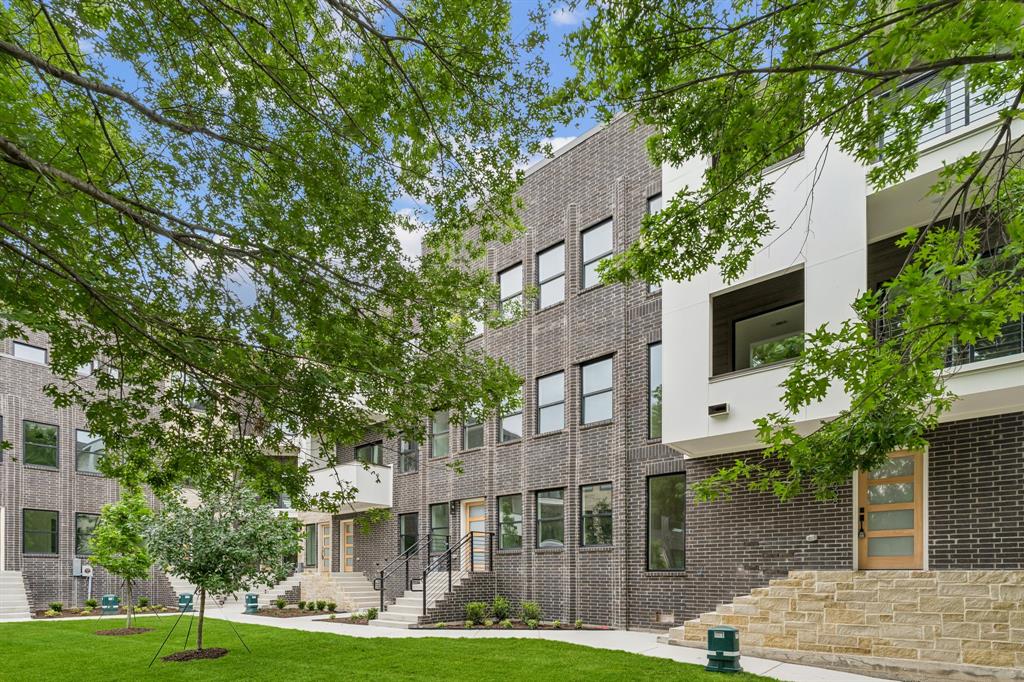 304 Golden Bell Lane