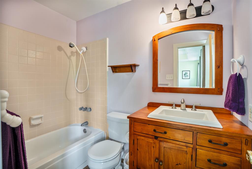 Decordova Bend Estate - Residential