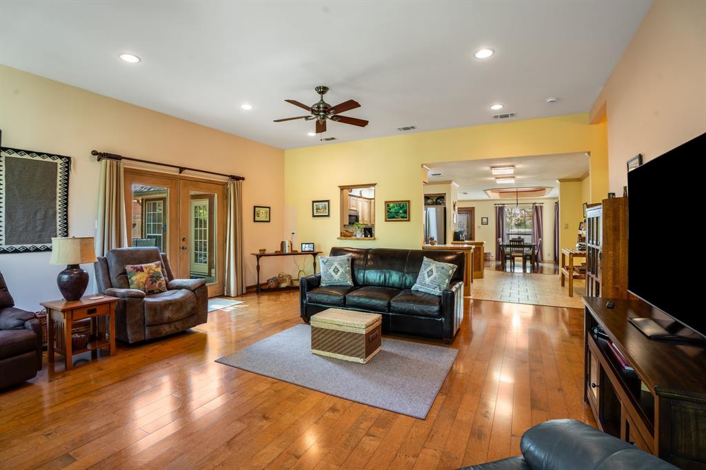 Decordova Bend Estate - Residential