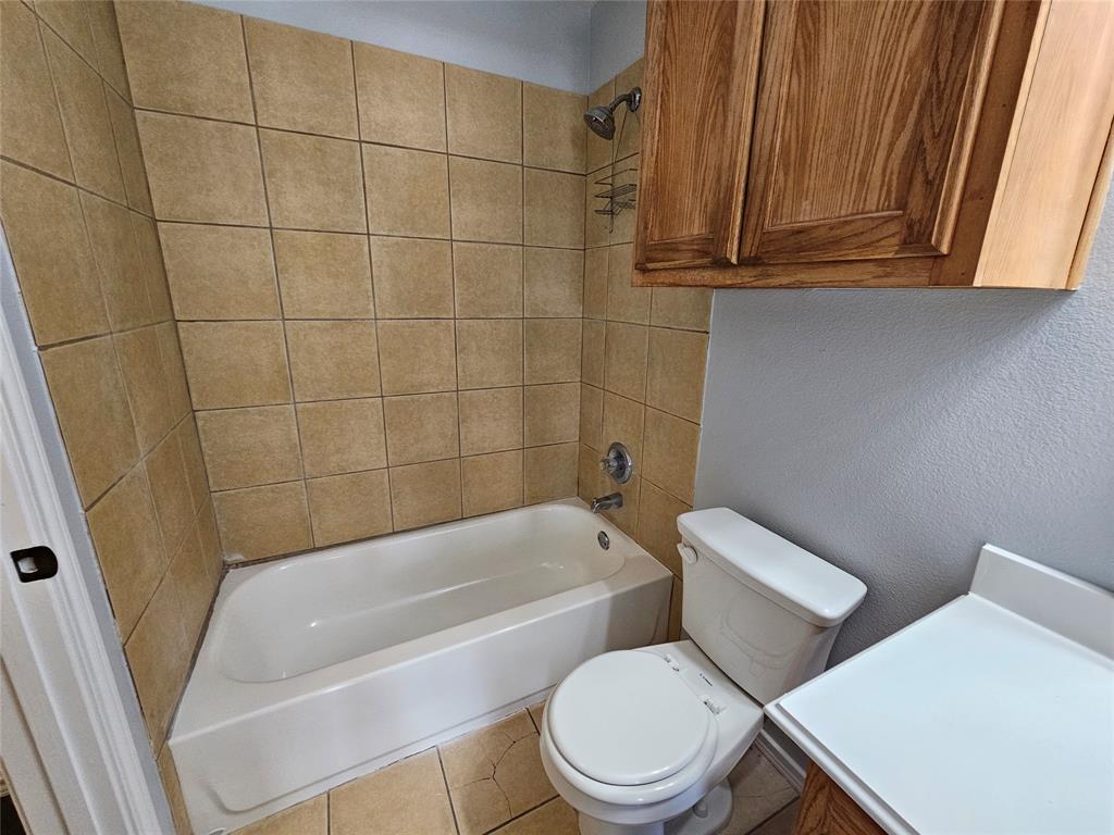 Brook Meadows 01 - Residential Lease