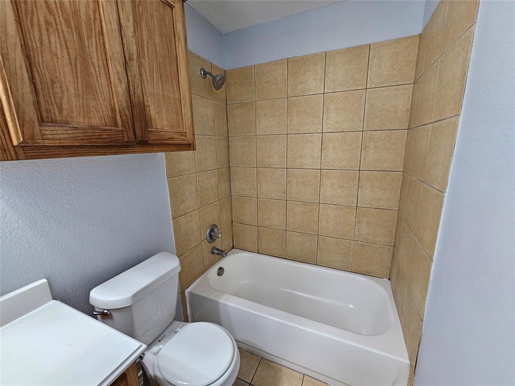 Brook Meadows 01 - Residential Lease