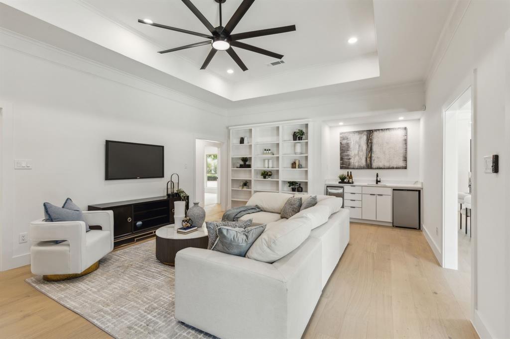 Prestonwood West - Residential