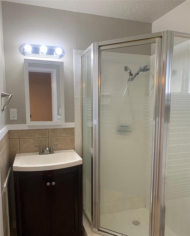 Crestview Addition-Bedford - Residential Lease