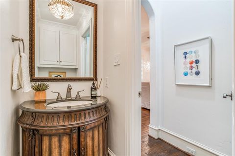 Tiny photo for 4333 Glenwick Lane, University Park, TX 75205 (MLS # 21043536)