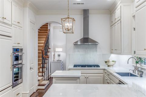 Tiny photo for 4333 Glenwick Lane, University Park, TX 75205 (MLS # 21043536)