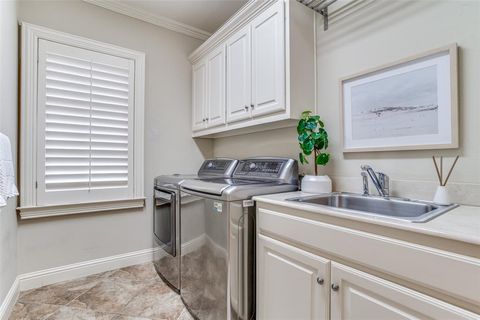 Tiny photo for 4333 Glenwick Lane, University Park, TX 75205 (MLS # 21043536)