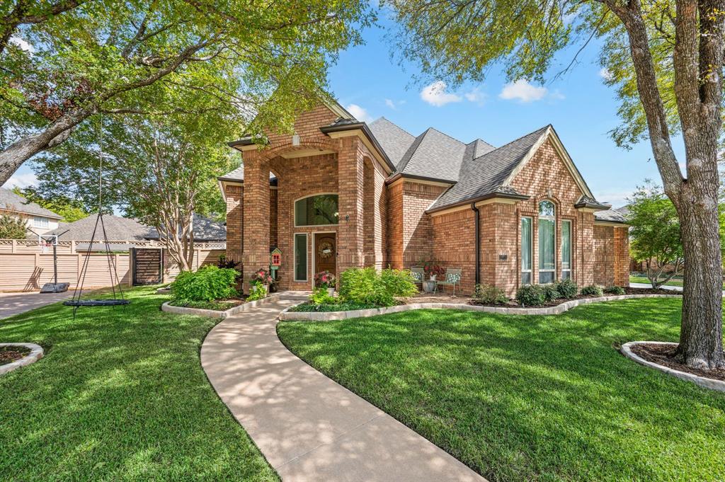 2736 Woodbridge Drive