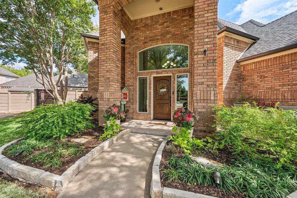 2736 Woodbridge Drive