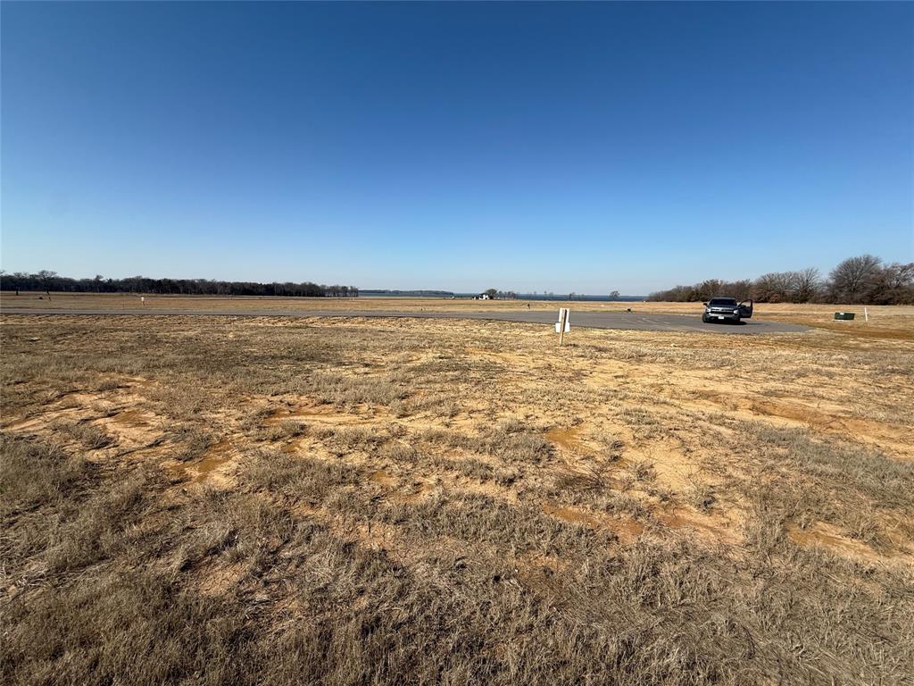 The Peninsula - Land