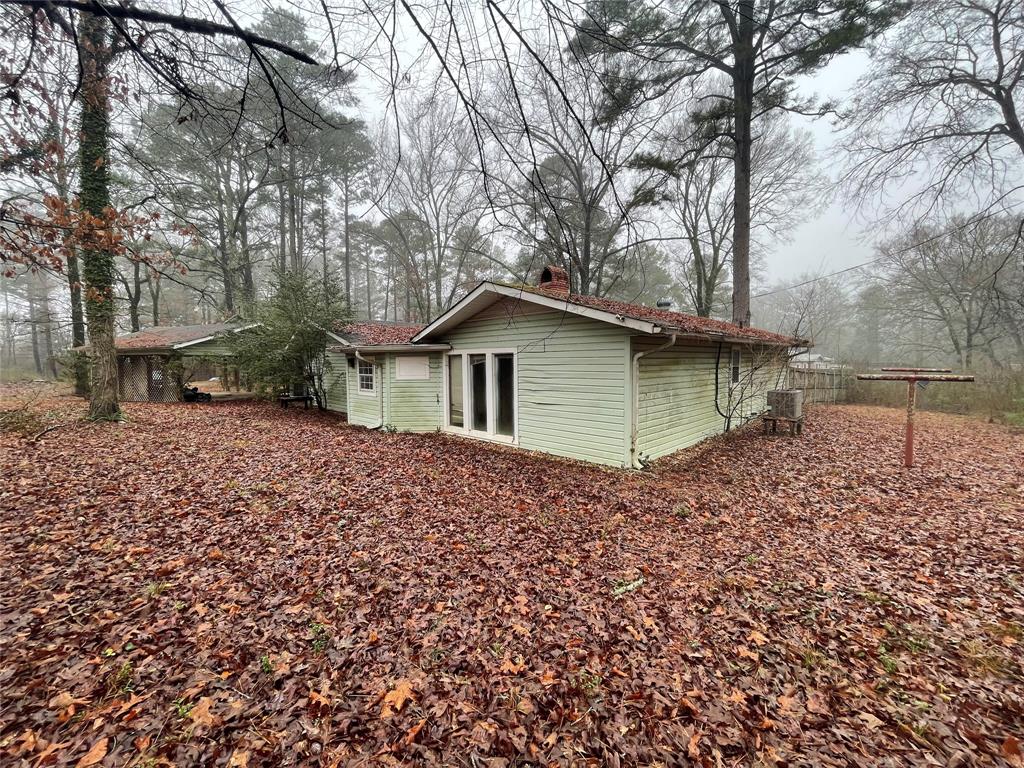 8696 Highway 169