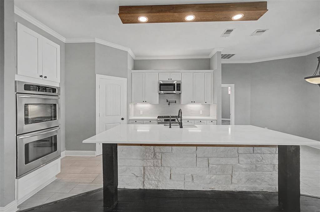 Hills Above Possum Kingdom Lake - Residential