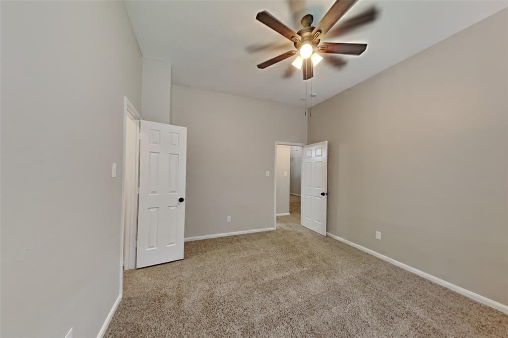 Lakes Of Highland Oaks The - Residential Lease