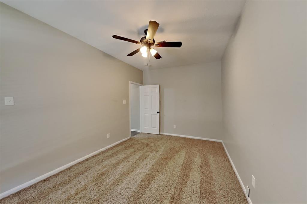 Lakes Of Highland Oaks The - Residential Lease