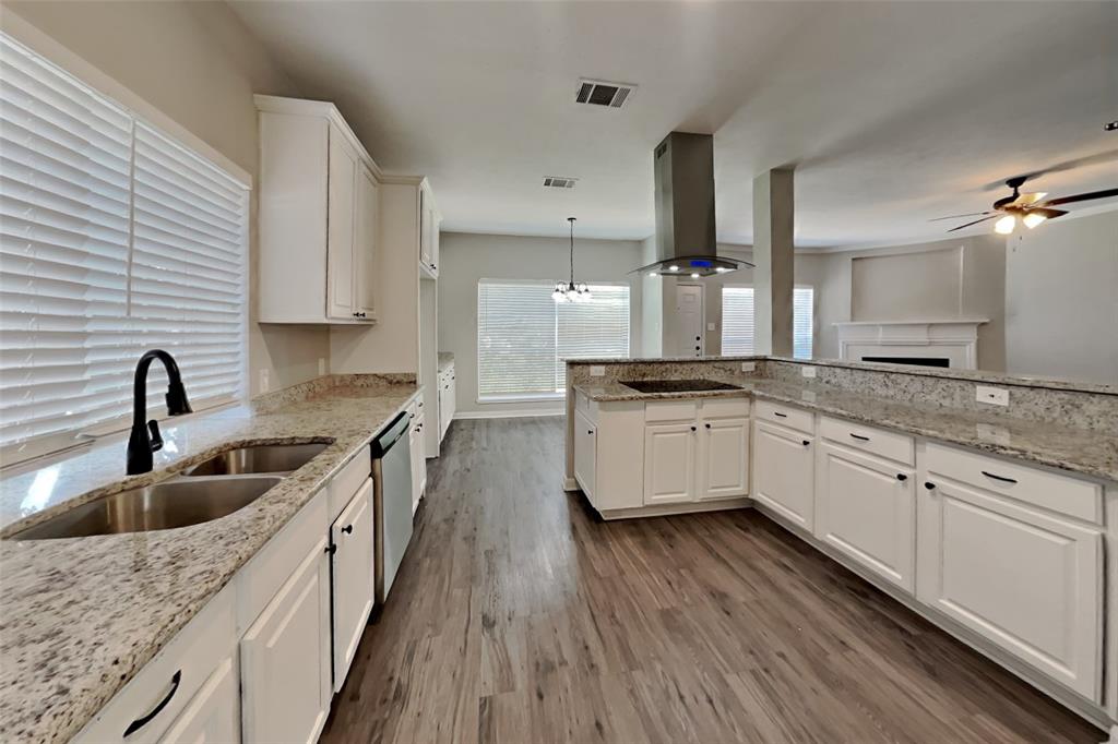 Lakes Of Highland Oaks The - Residential Lease