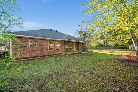 A home in Lindale