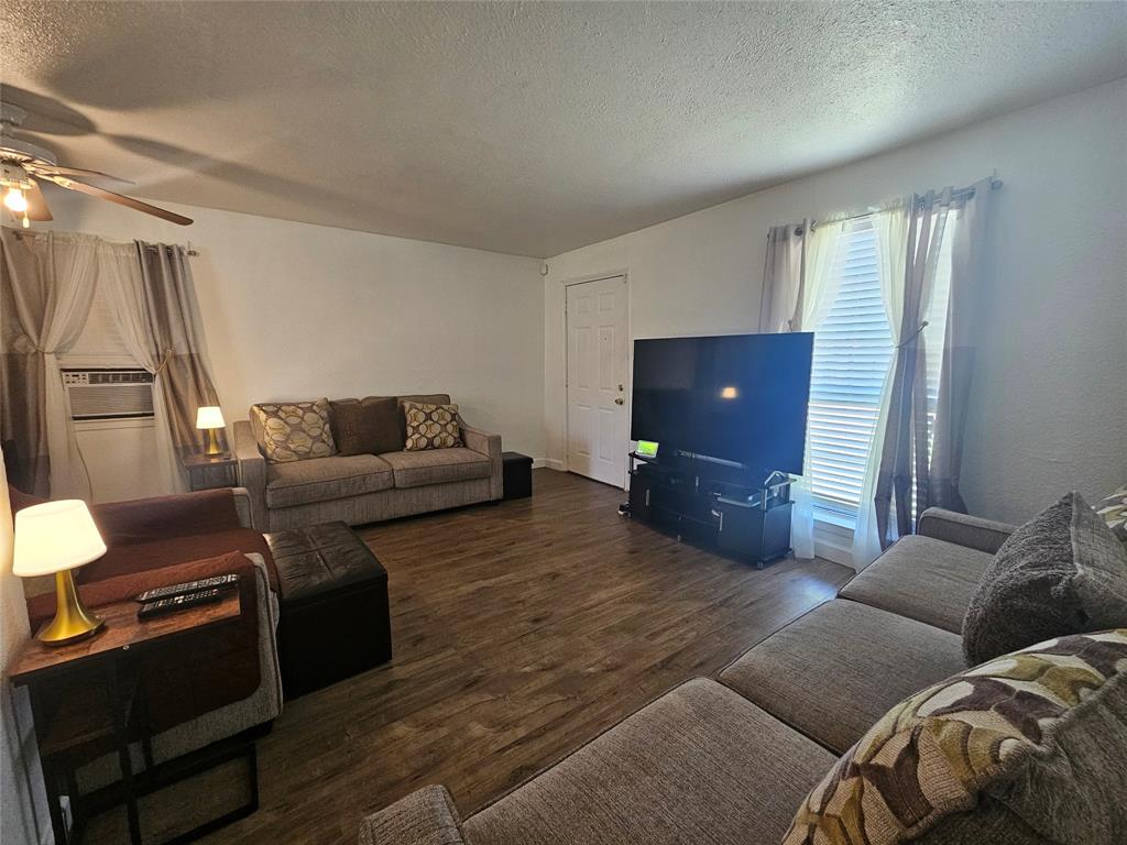 120 E Marguerita Drive