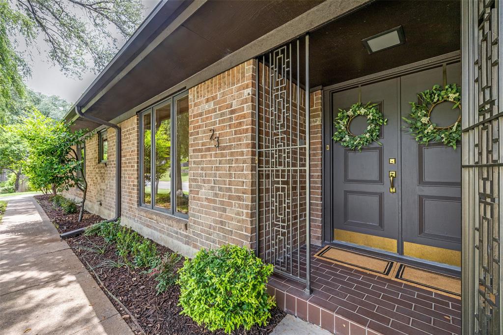 23 Crosslands Road