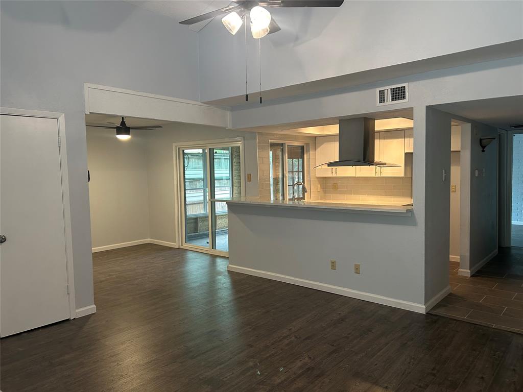 2637 Via Cordova