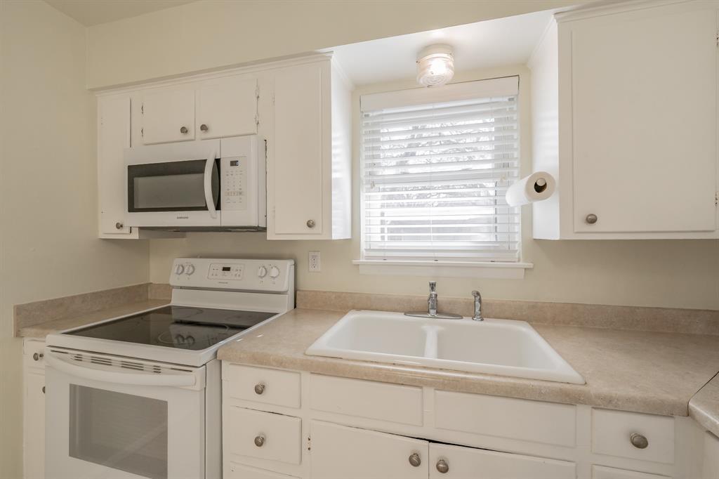 Arlington Gardens Add - Residential Lease