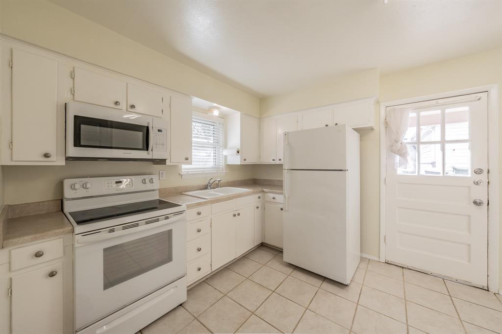 Arlington Gardens Add - Residential Lease