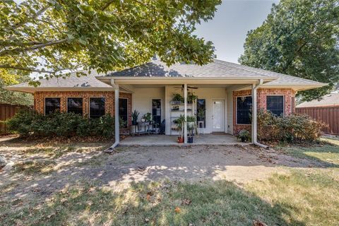 A home in Terrell