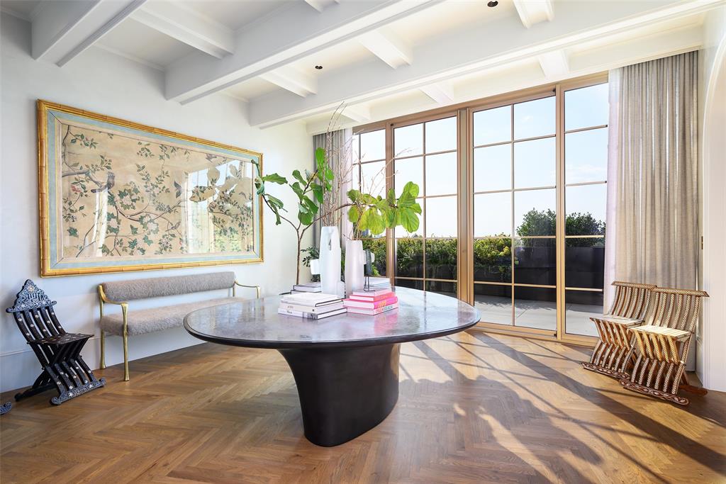 4205 Buena Vista Street 302