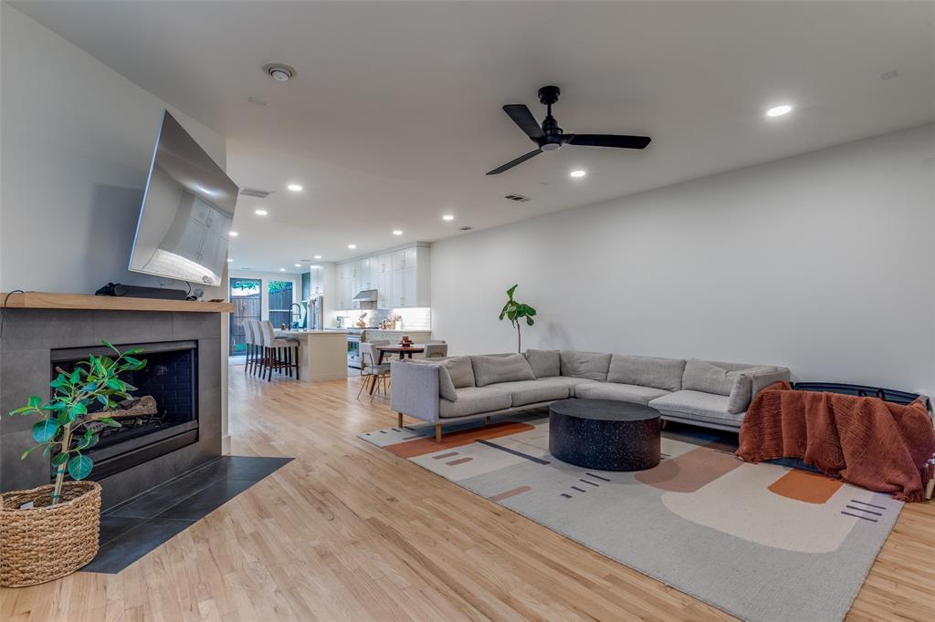 University Anx Add 2nd Instl - Residential Lease