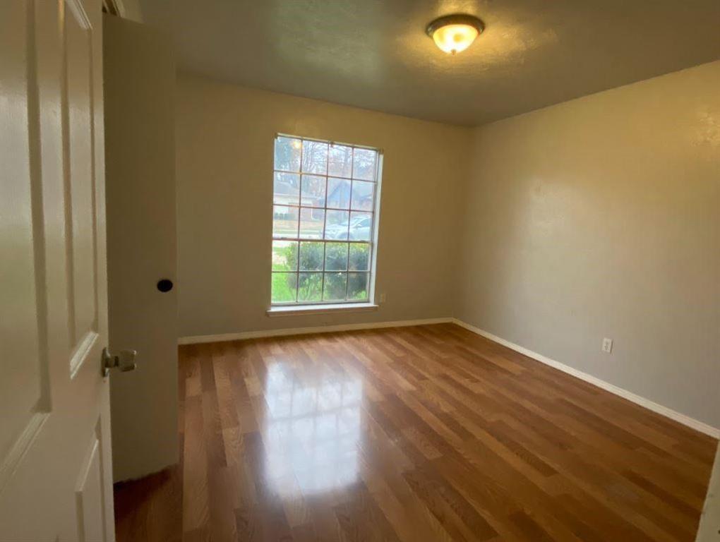 3005 Laurel Lane